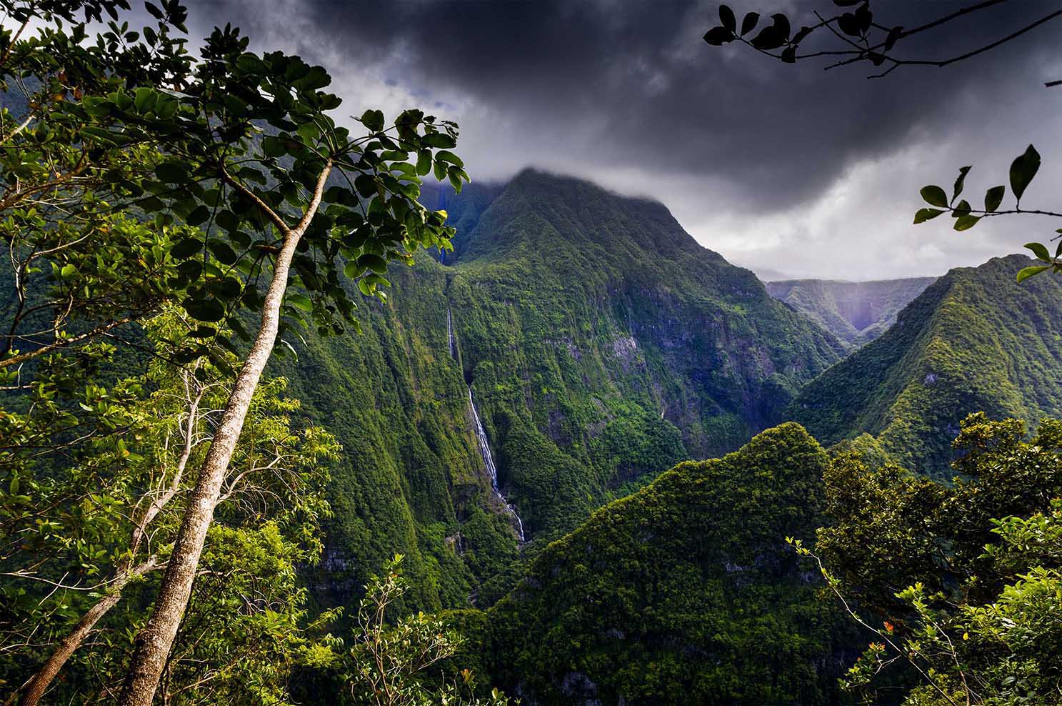 Takamaka-Tal und -Berge auf der Insel La R&eacute;union